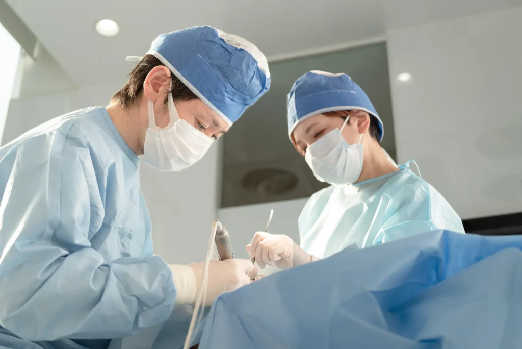 痛みと腫れを最小限に抑えた治療